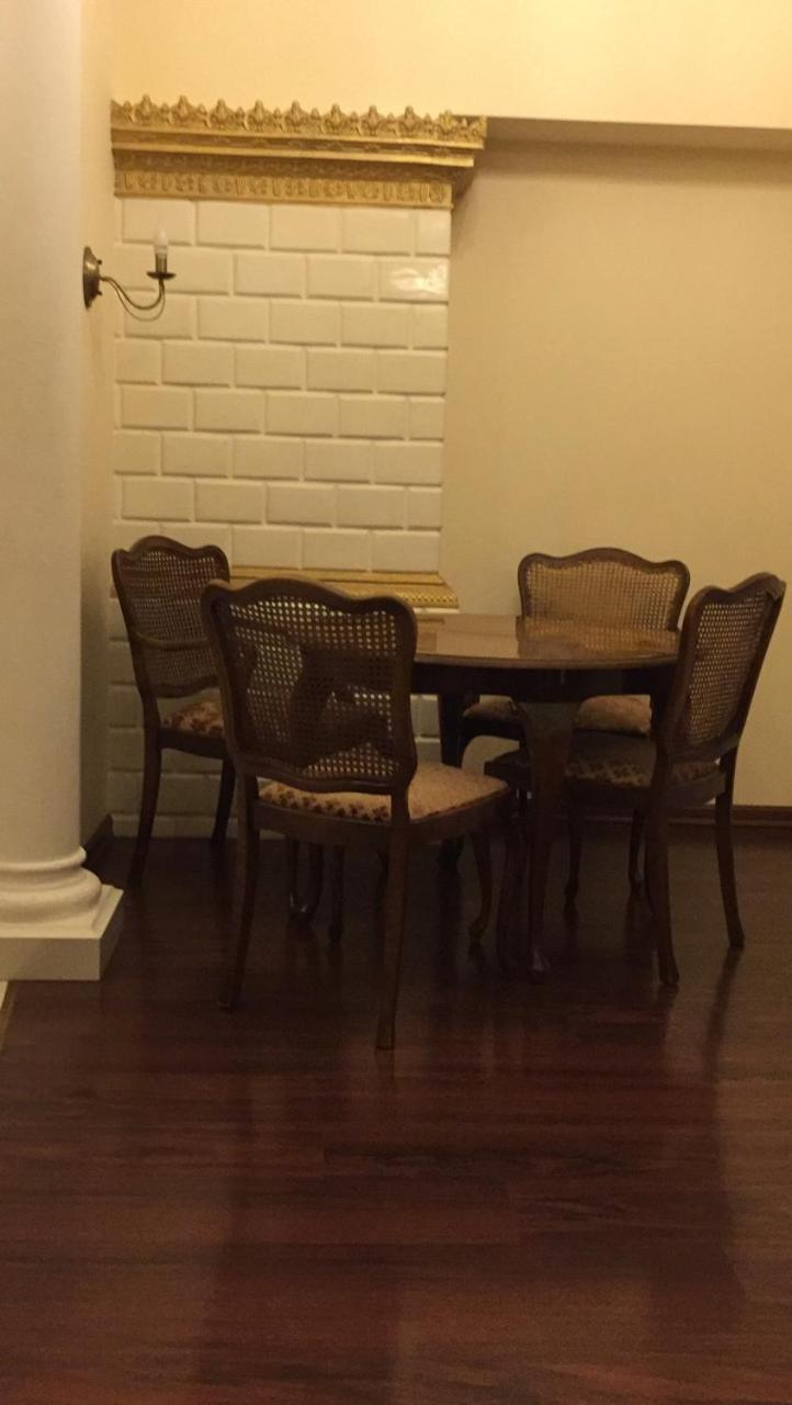شقة أوديسا  في Cozy Studio Near Greek Square المظهر الخارجي الصورة