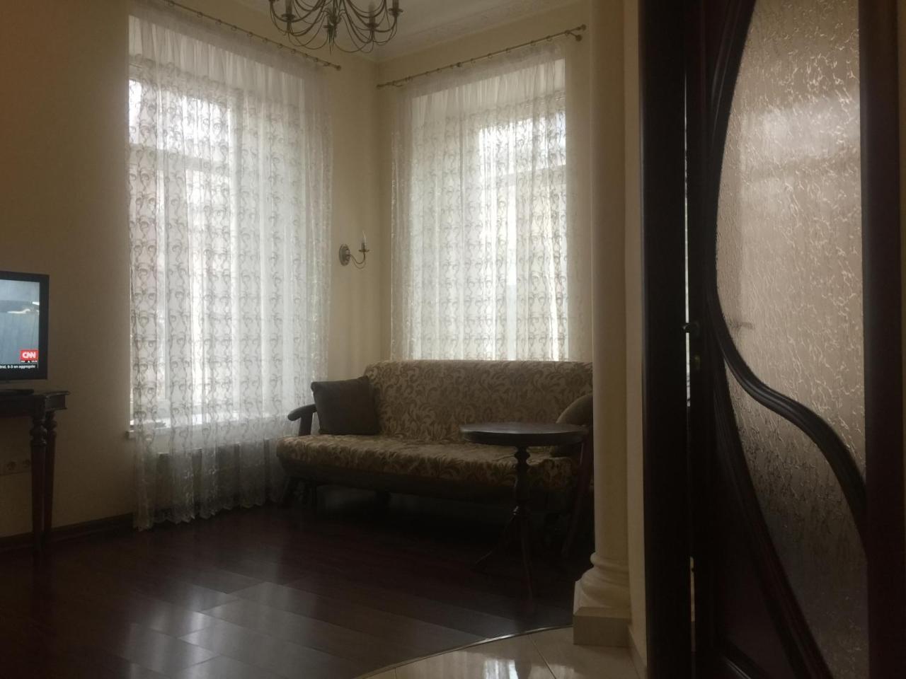 شقة أوديسا  في Cozy Studio Near Greek Square المظهر الخارجي الصورة